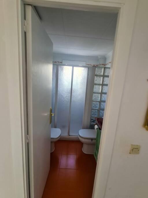 Nice Beachside 2-Bd Apt Near Barcelona Cunit Bagian luar foto