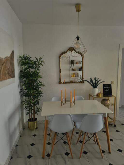 Nice Beachside 2-Bd Apt Near Barcelona Cunit Bagian luar foto
