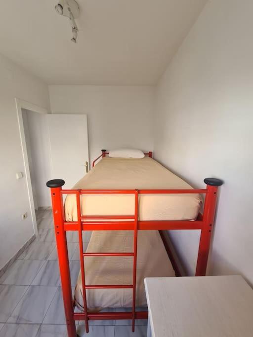 Nice Beachside 2-Bd Apt Near Barcelona Cunit Bagian luar foto