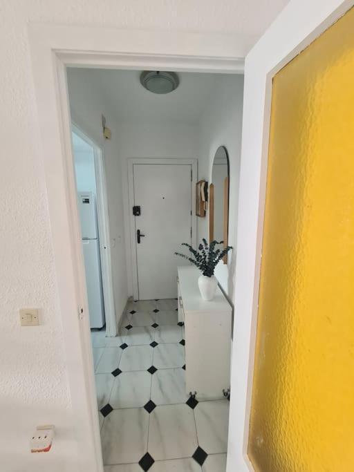 Nice Beachside 2-Bd Apt Near Barcelona Cunit Bagian luar foto