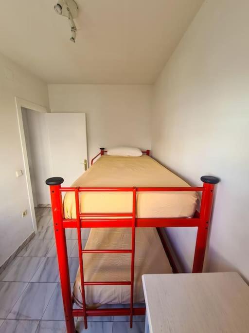 Nice Beachside 2-Bd Apt Near Barcelona Cunit Bagian luar foto